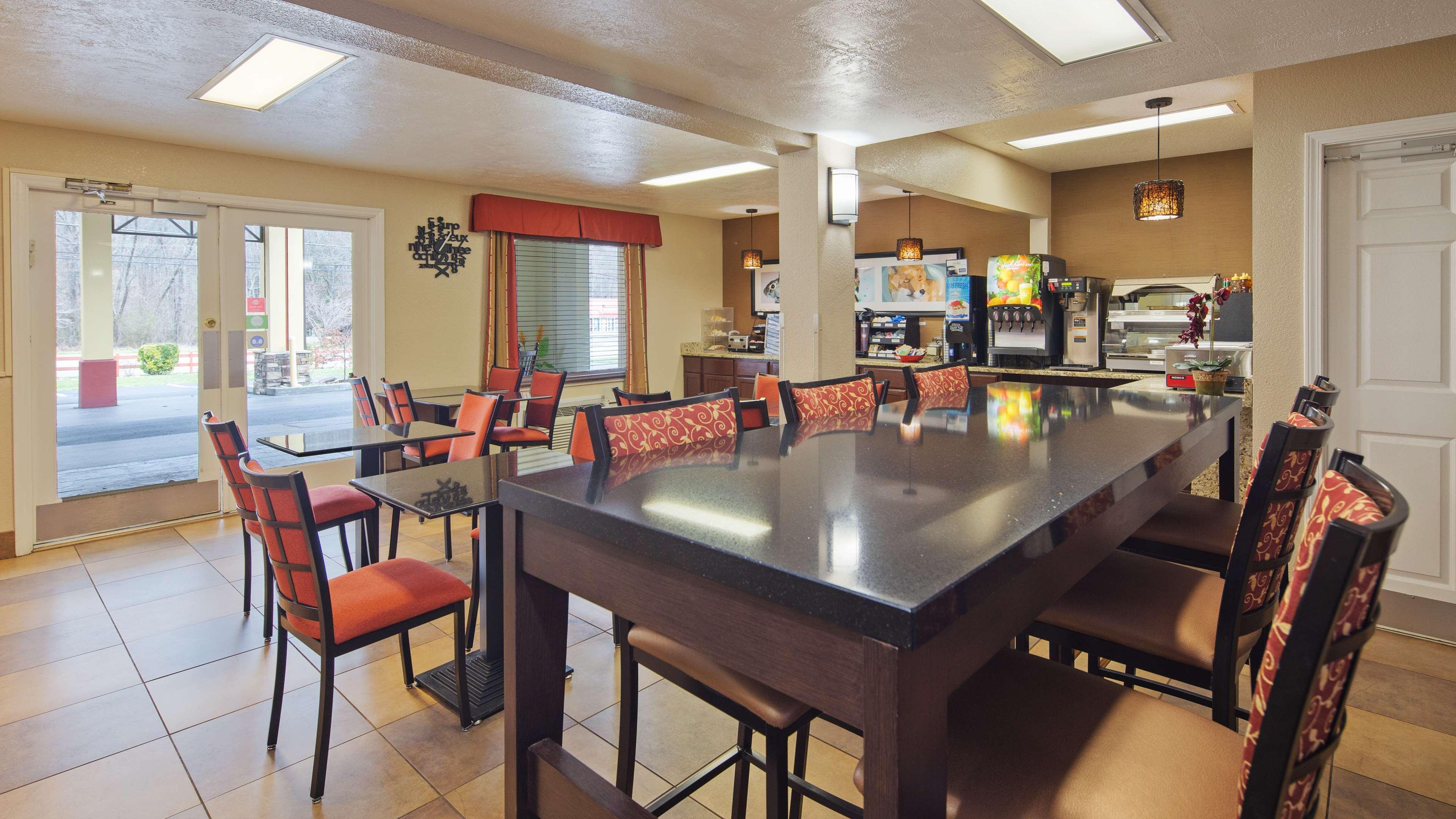 Best Western Mountainbrook Inn Маґґі-Валлі Екстер'єр фото
