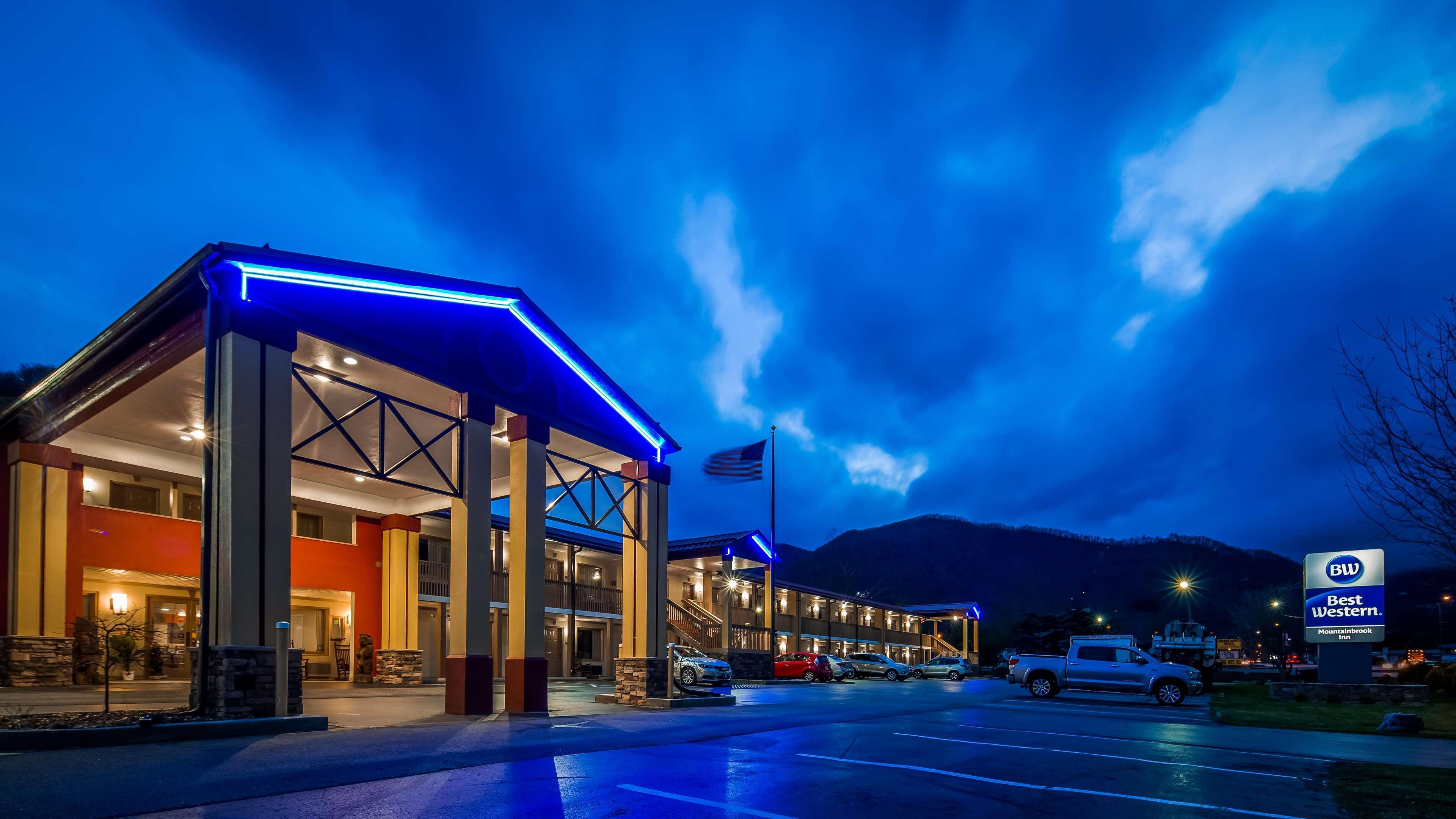Best Western Mountainbrook Inn Маґґі-Валлі Екстер'єр фото
