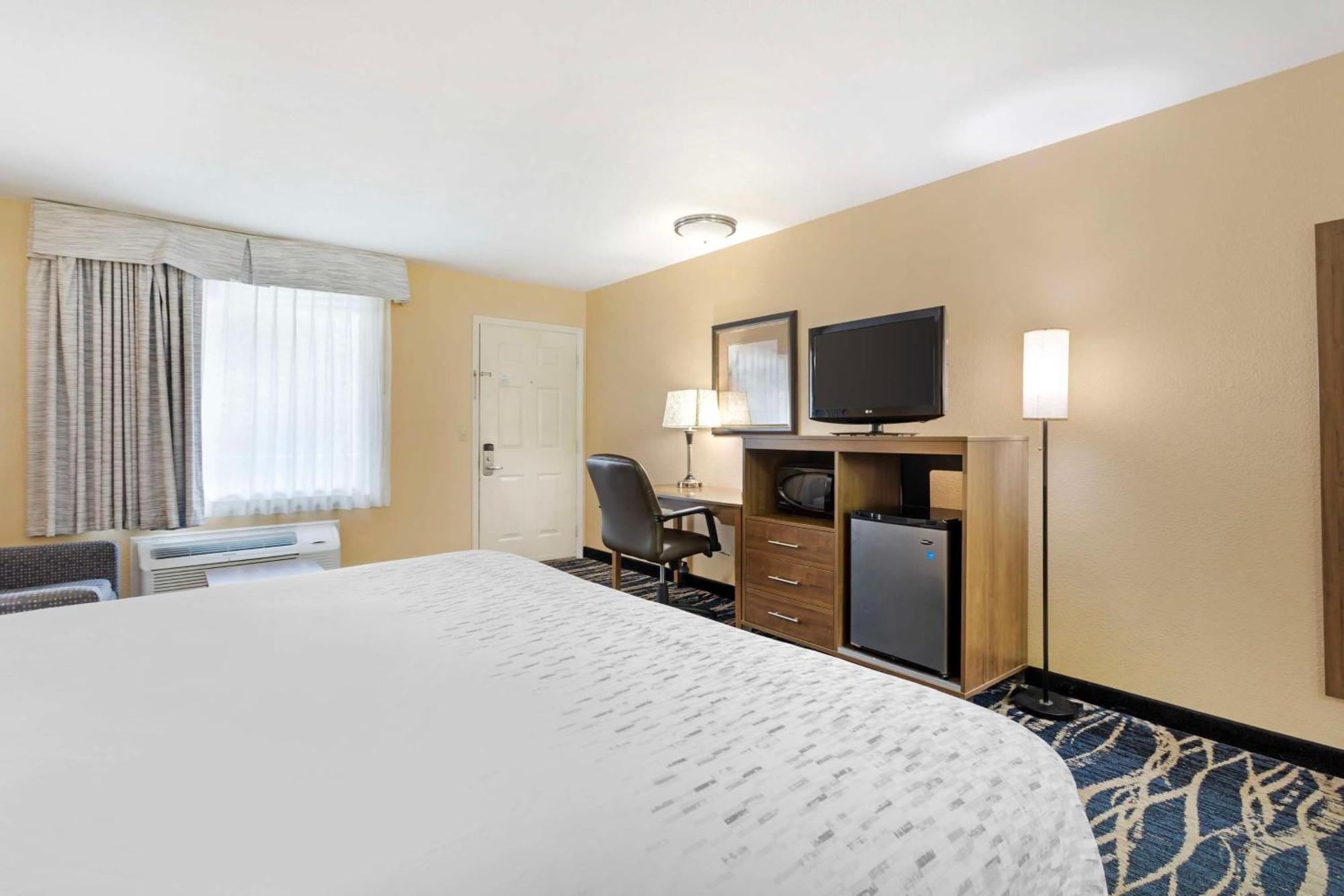 Best Western Mountainbrook Inn Маґґі-Валлі Екстер'єр фото